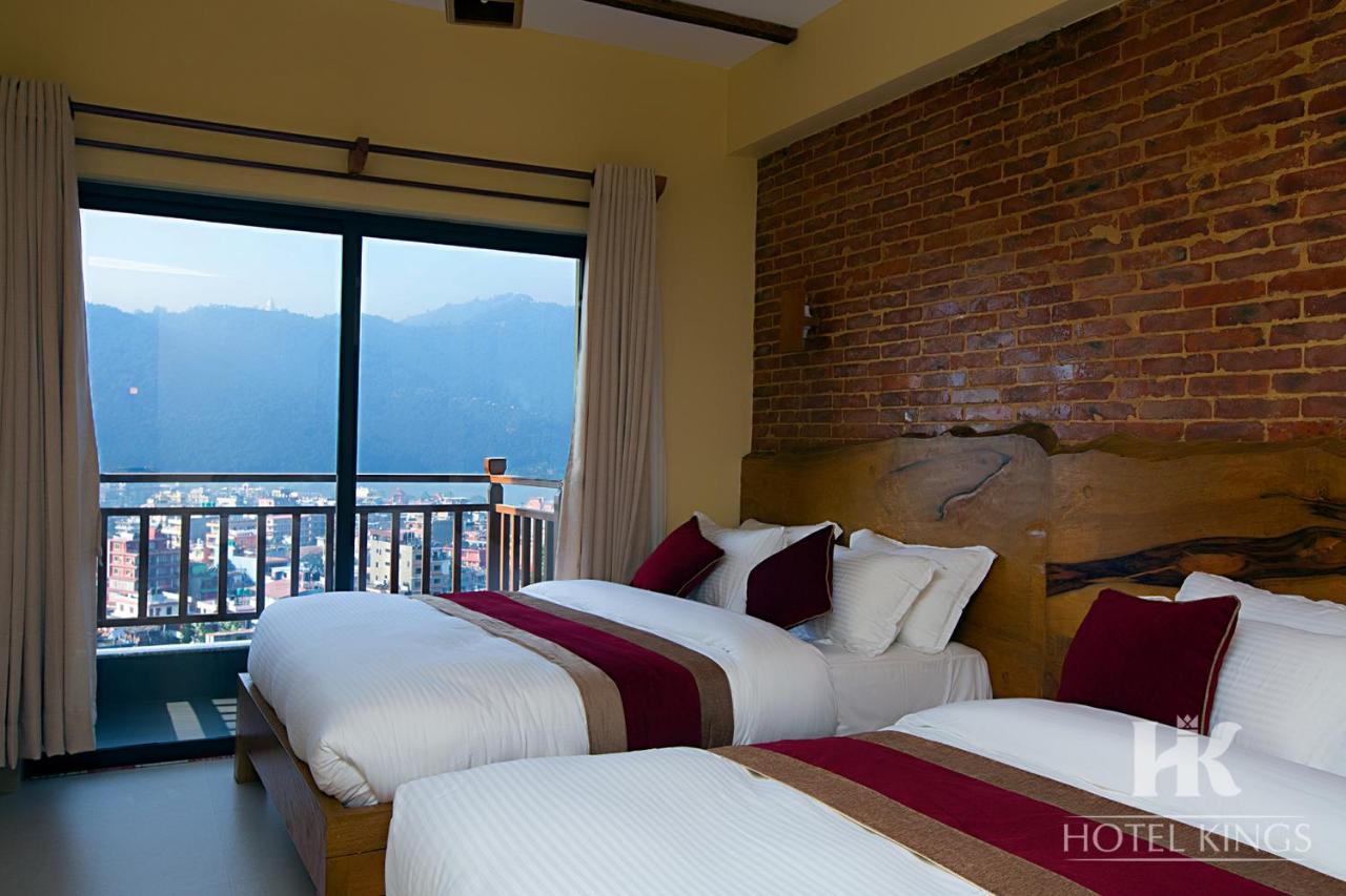 Hotel Kings Покхара Экстерьер фото